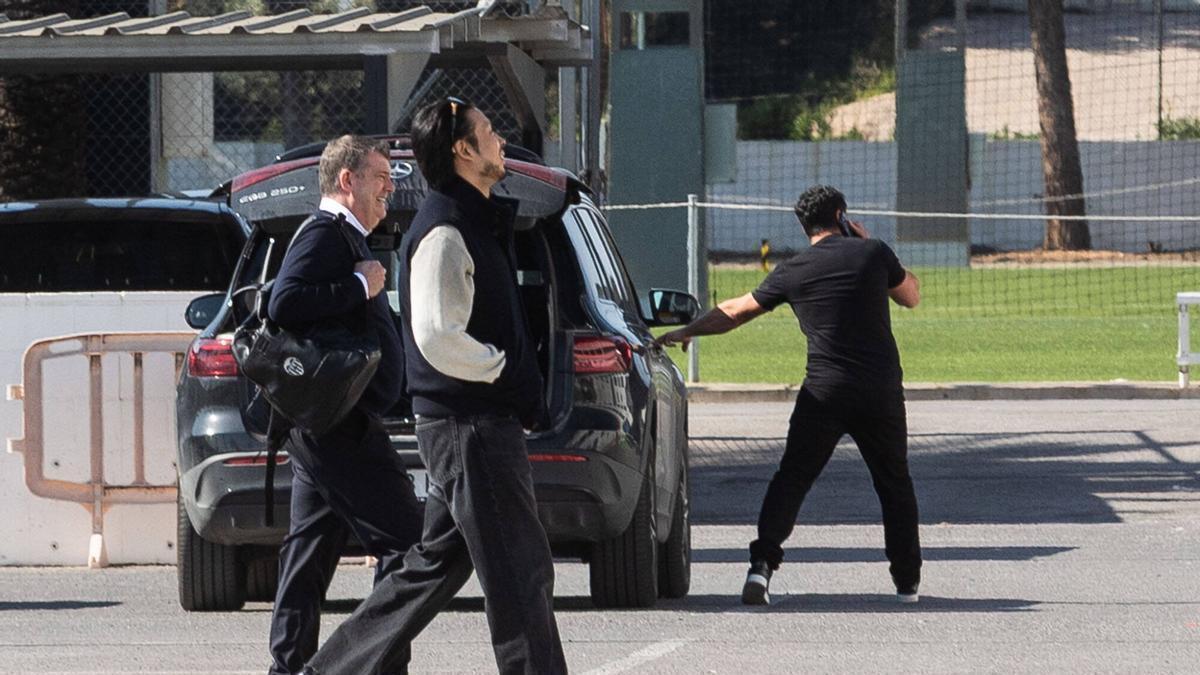 Las dos prioridades del Valencia CF en la reunión Kiat Lim-Gourlay-Corberán