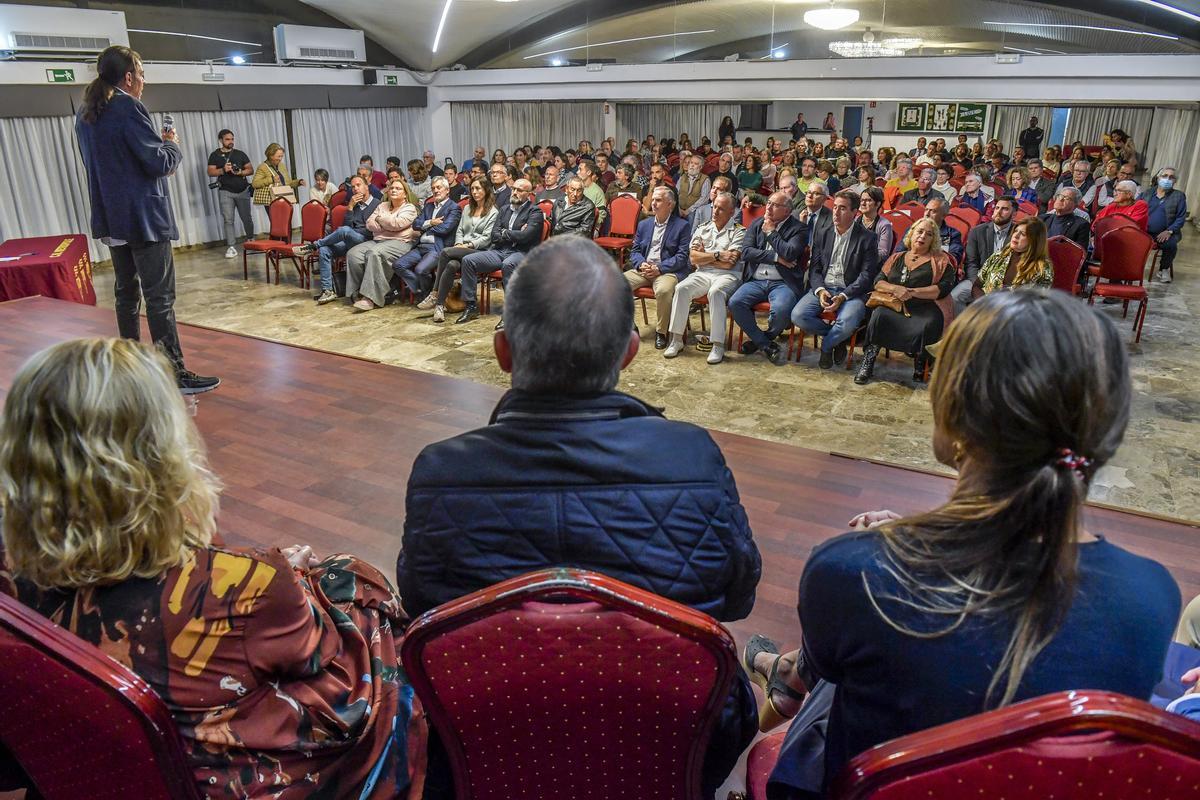 Vista de la asamblea tras la toma de posesión de la nueva junta directiva que preside Antonio Santana Miranda