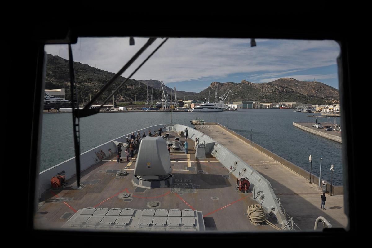 Las fotos de la fragata Álvaro de Bázan durante su visita a Cartagena