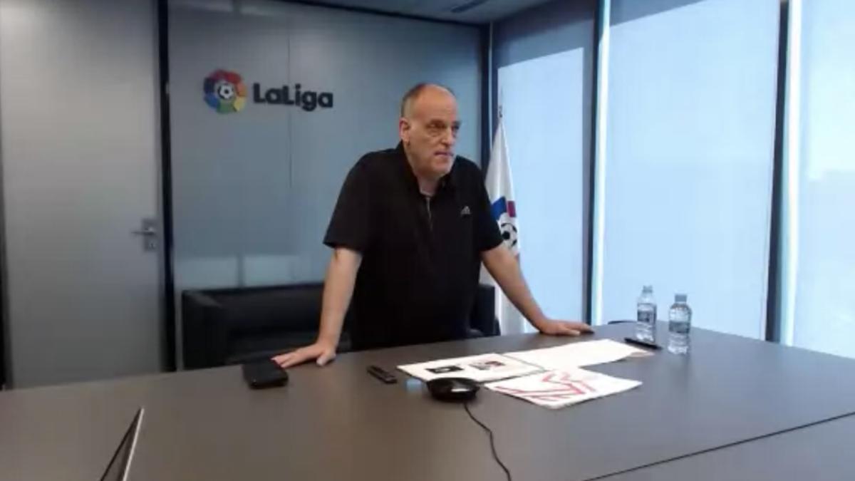 El presidente de la Liga Nacional de Fútbol Profesional, Javier Tebas en la celebración del 'Curso de gestión deportiva 360° aplicada al fútbol', en los Cursos de Verano de la UPO en Carmona (Sevilla)