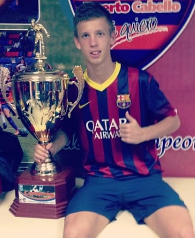 Dani Olmo llegó al Barça con nueve años y en 2014 se marchó al Dinamo de Zagreb