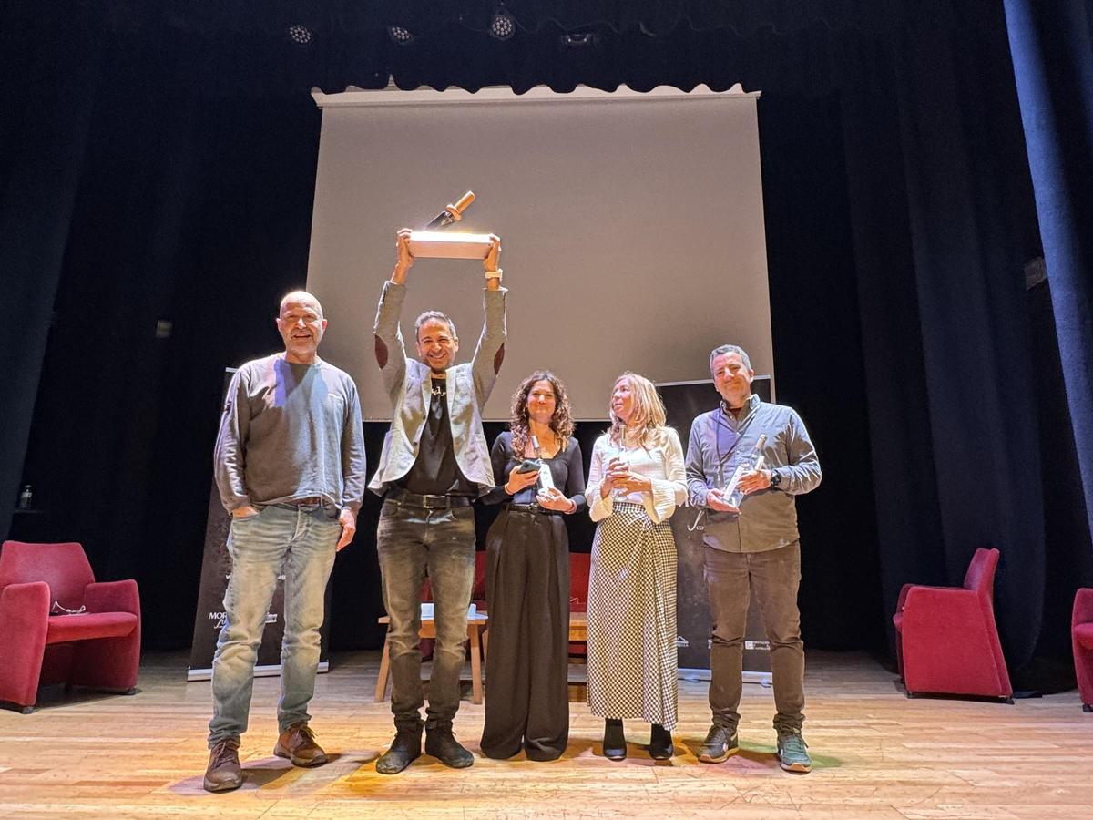 Los finalistas del Premio Tubermelanosporum 2026 sobre el escenario del Teatre Municipal de Morella.