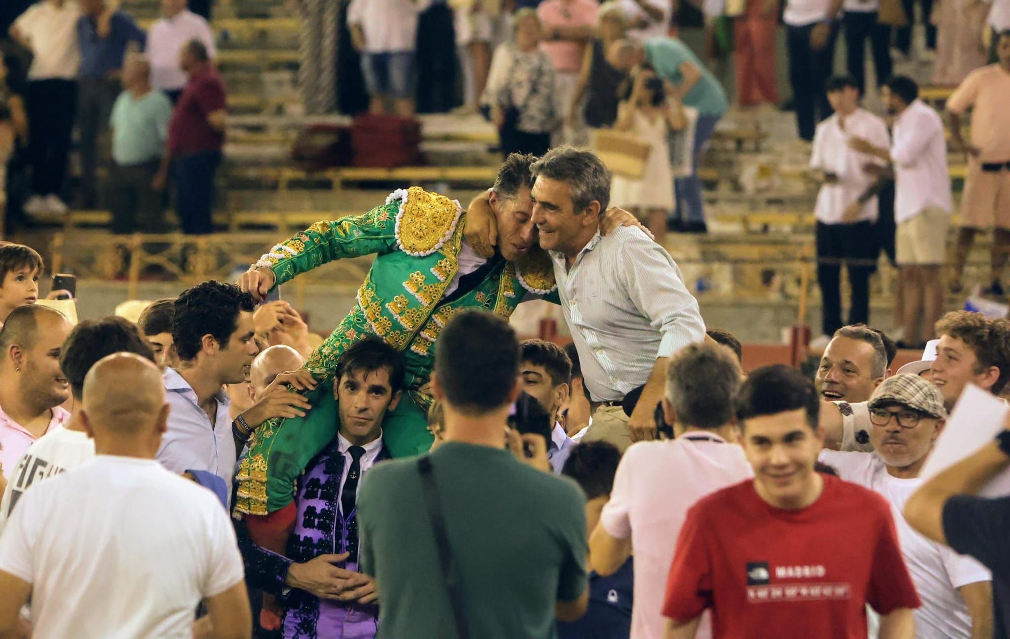 Así ha sido la tarde de Toros de Victorino Martín para Manuel Escribano, en solitario, en Alicante
