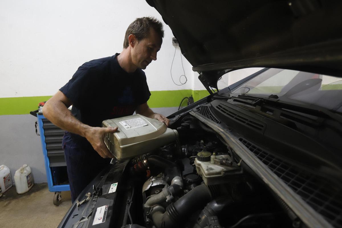 Las altas temperaturas afectan a los coches eléctricos e híbridos