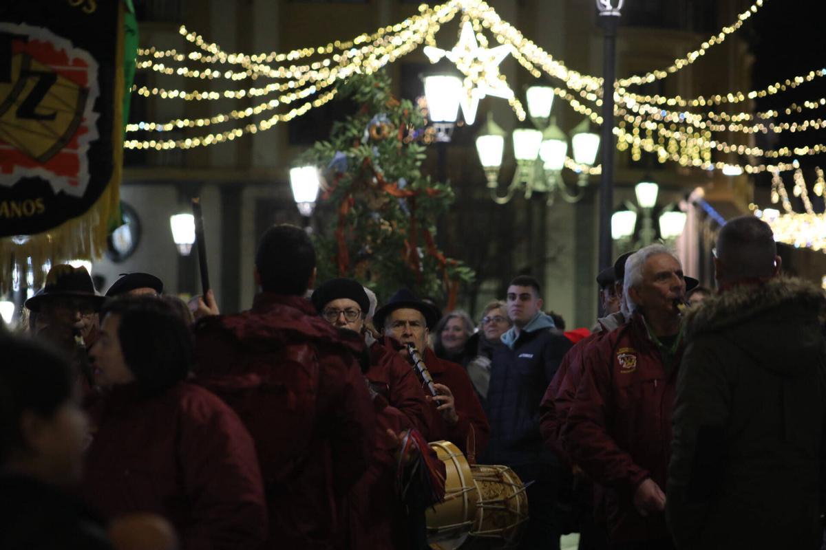 GALERÍA | Desfile de ramos de Navidad en el centro de Zamora