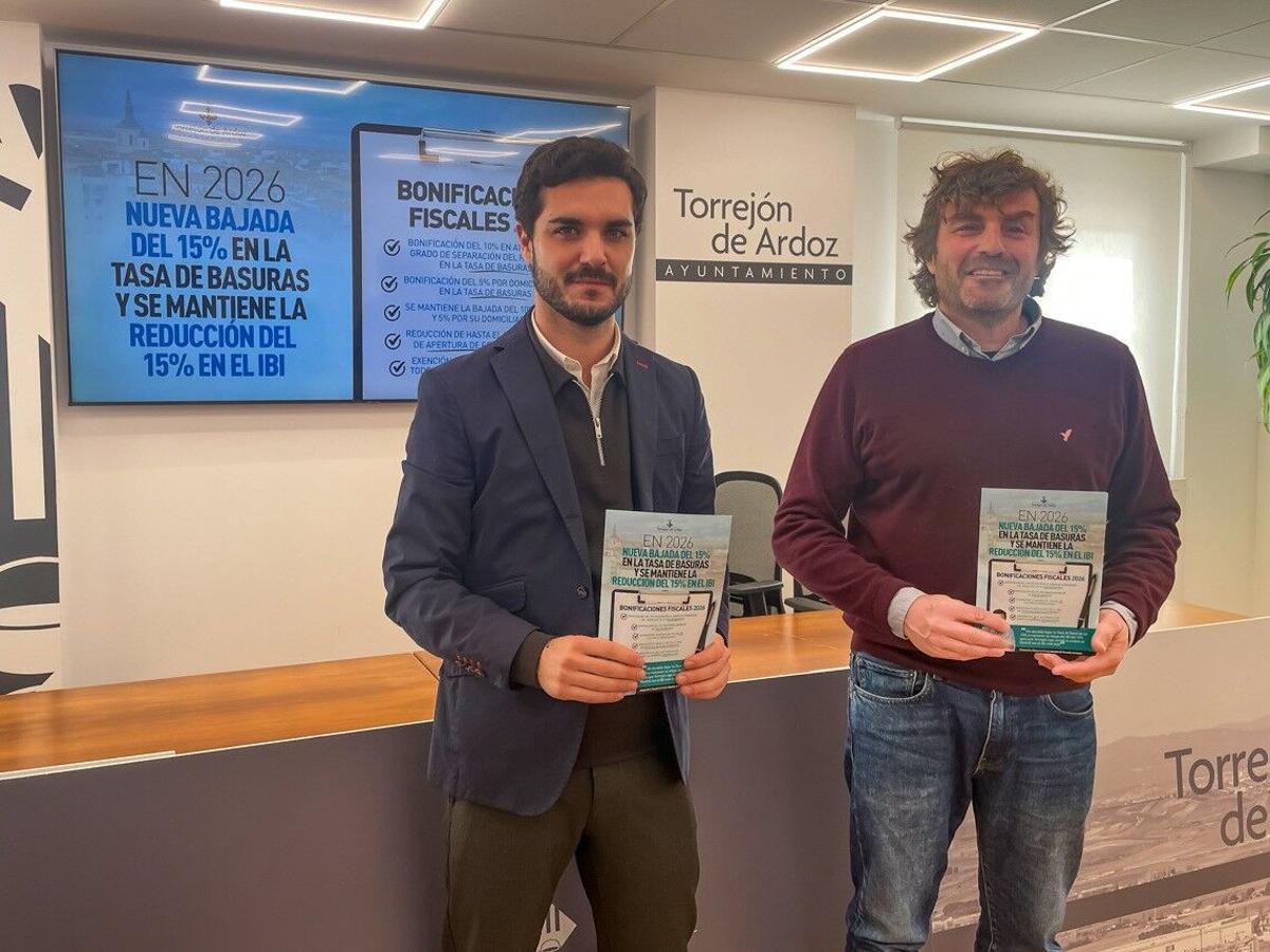 El alcalde de Torrejón de Ardoz, Alejandro Navarro Prieto, presenta los impuestos municipales de 2026.