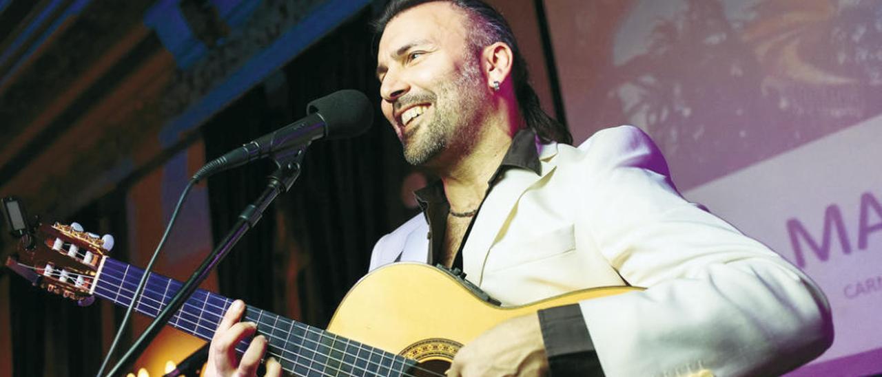 El guitarrista y cantautor Tono Alcalde.