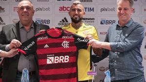 Presentación del chileno Arturo Vidal en Flamengo