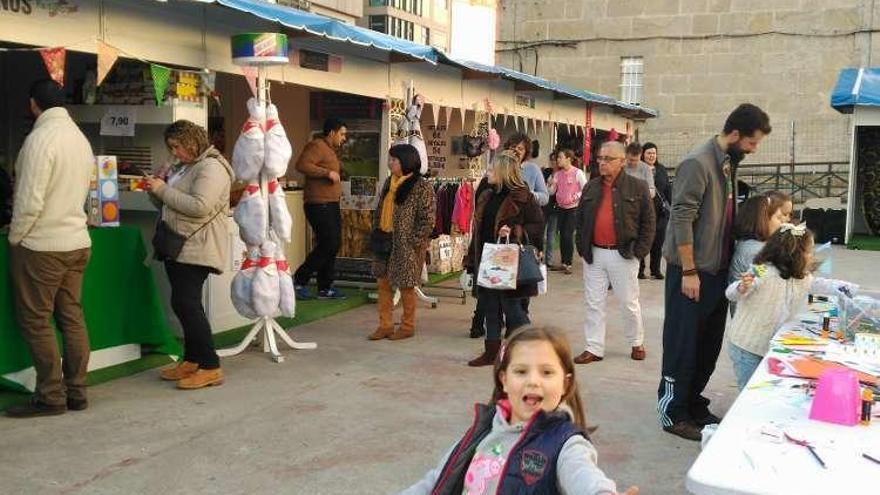 La feria incluyó también ayer talleres infantiles. // FdV