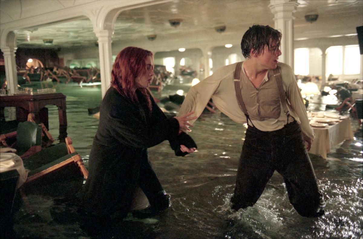 Jack y Rose en pleno hundimiento del 'Titanic'