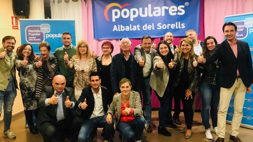 Cargos del PP arropan al candidato de Albalat