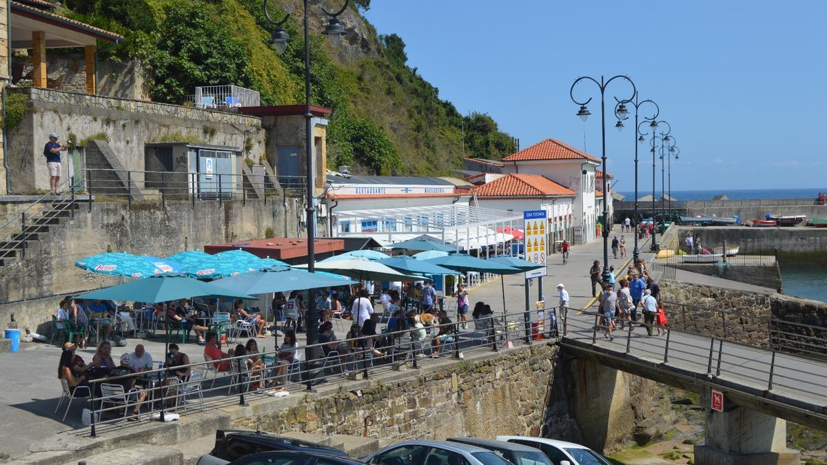 Tazones, hasta la bandera de turismo