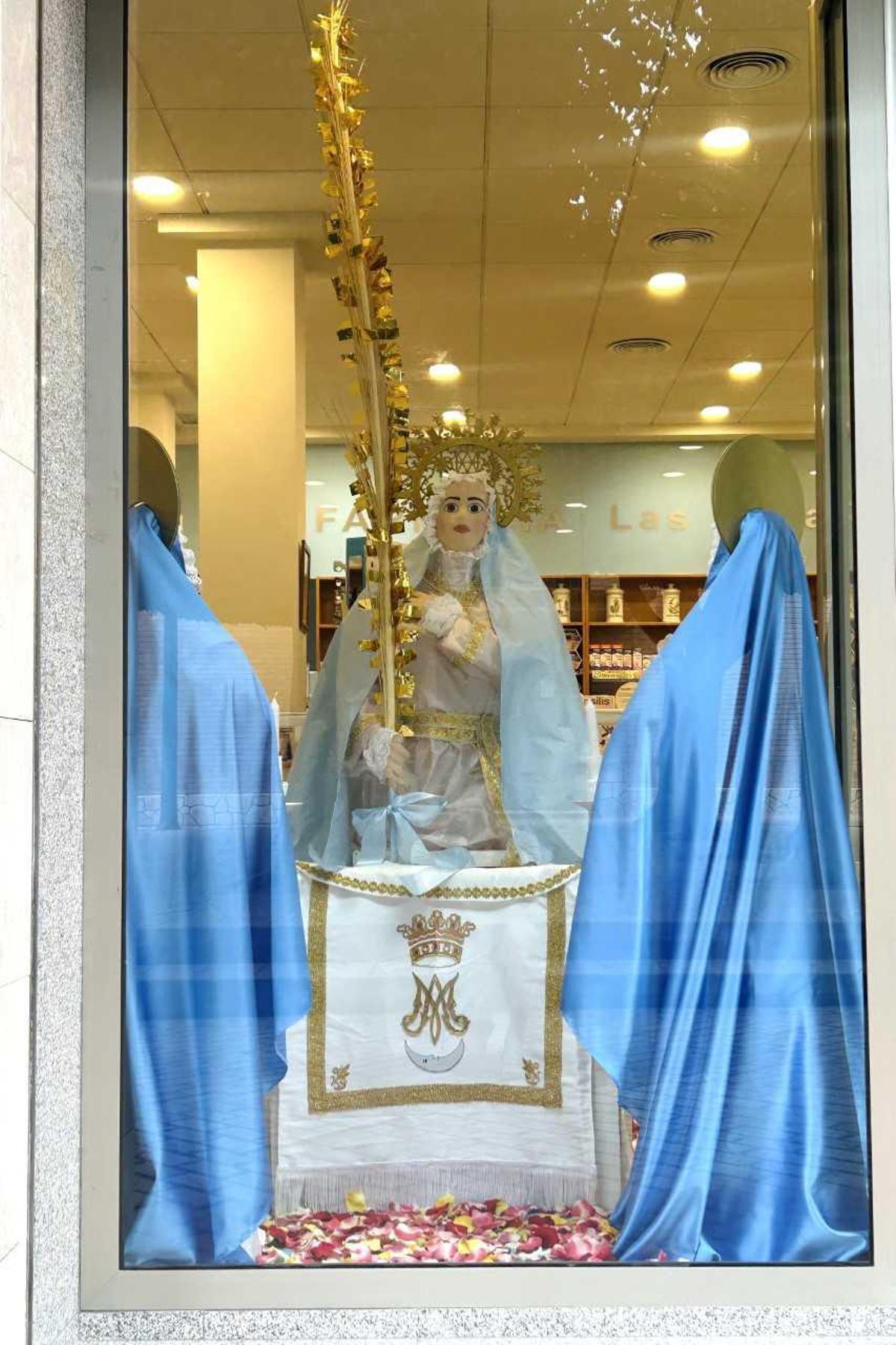 Grandes premios para los ganadores del concurso de escaparates de las Fiestas de Elche