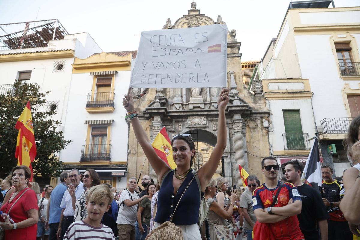 Miles de cordobeses arropan a Ceuta