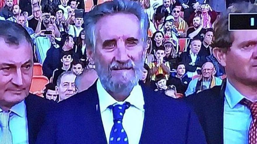 La tierna historia de la foto de Ángel Castellanos en el partido del Centenario