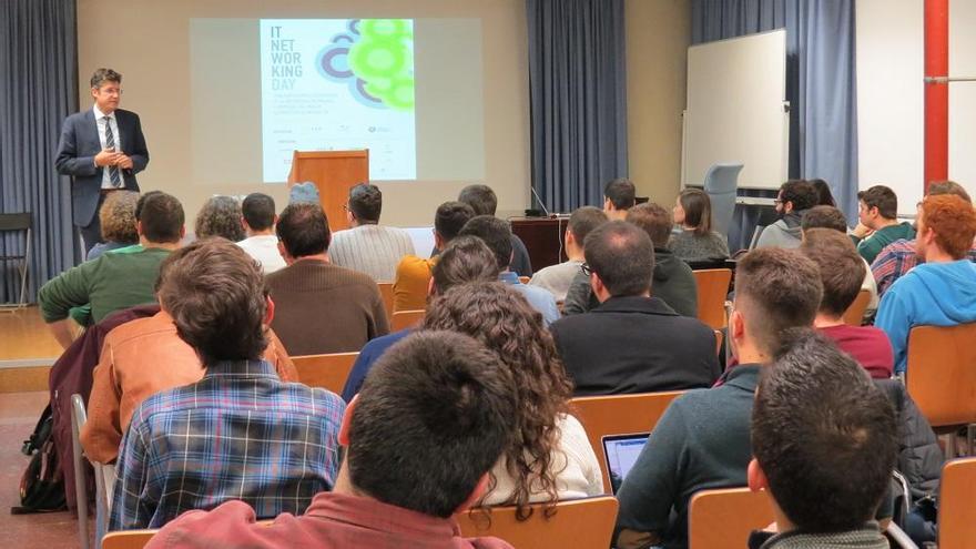 Los alumnos que han participado en el encuentro.