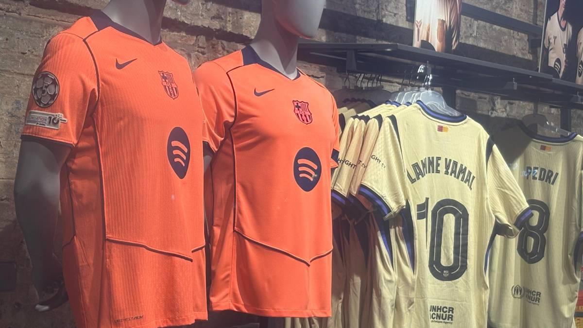 Imagen de la tercera equipación del Barça a la venta