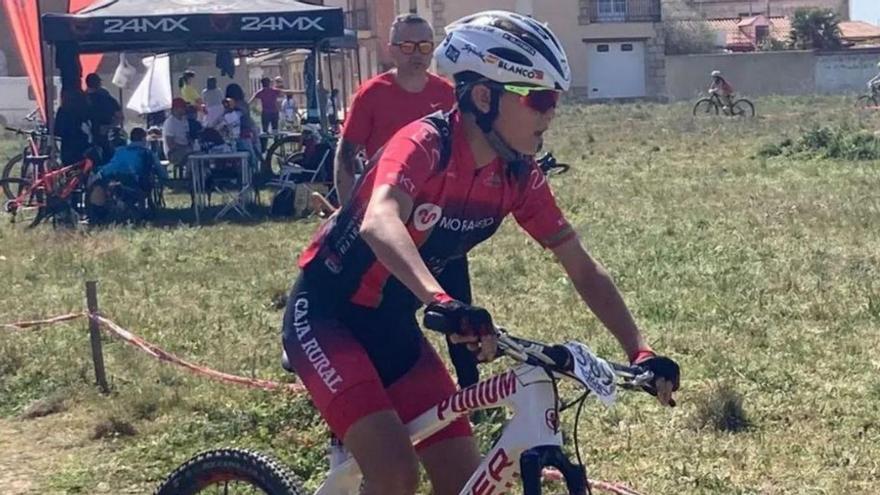 Un ciclista zamorano en acción. | Zamora CX/B.M.L.