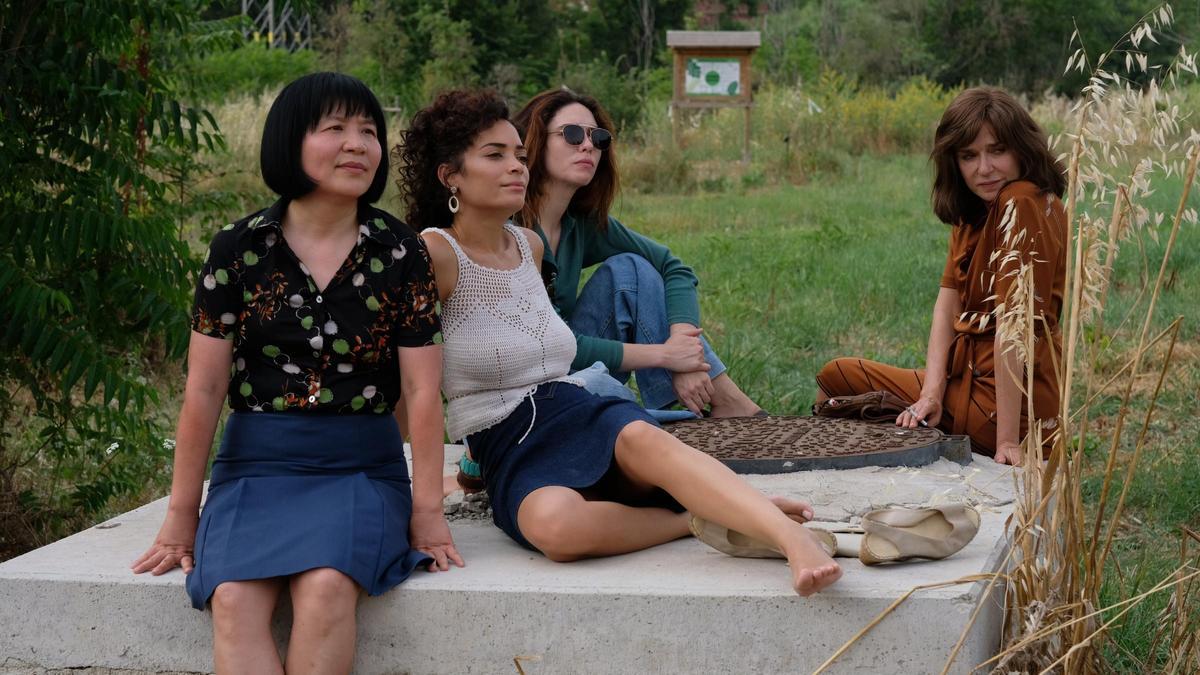 Una escena de 'La vida fuera' de Mario Martone, que participa en la Sección Oficial del Festival de Cine Europeo de Sevilla.