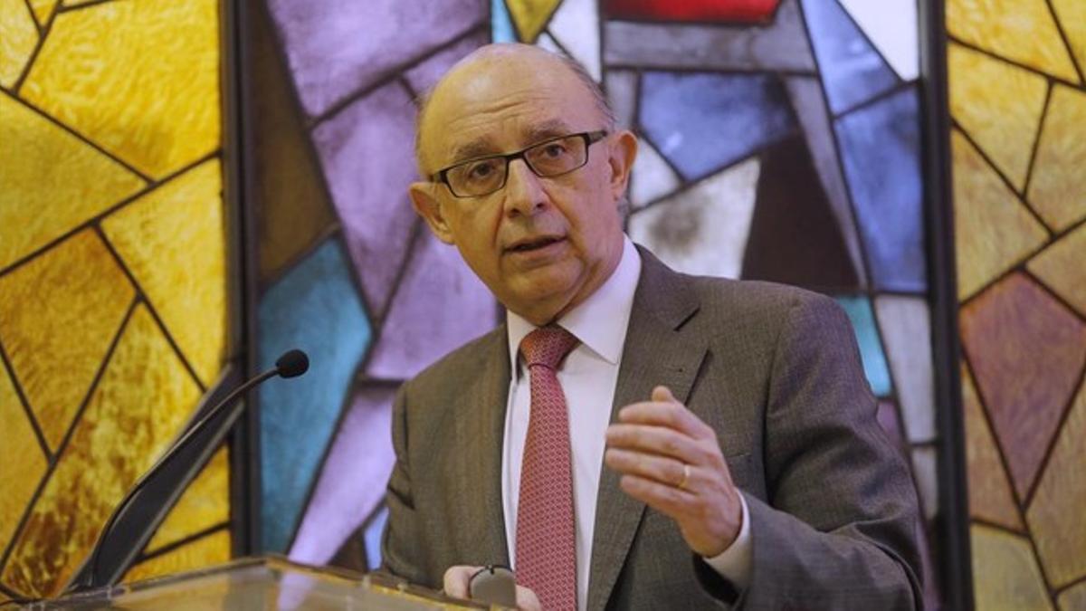 El ministro de economia Cristobal Montoro