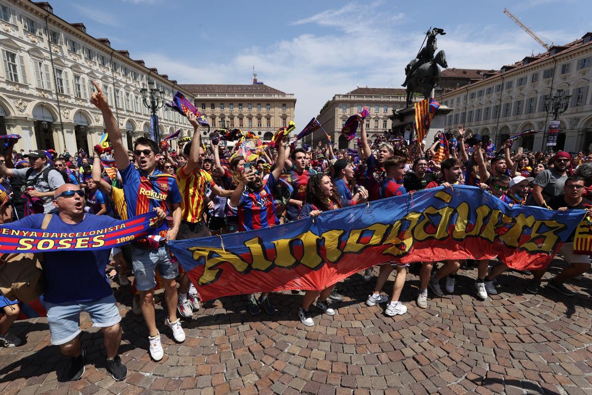 Aficionados del Barça han animado al equipo en Turín