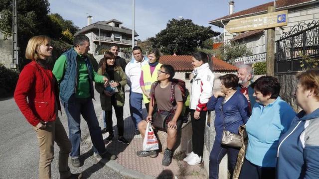 Nava Castro realiza el recorrido por el Camino Portugués, esta mañana, en Mos. / FdV