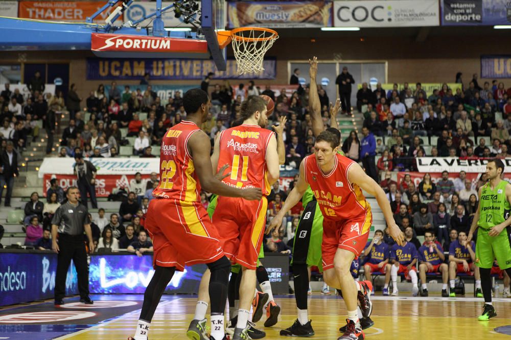 Baloncesto: El UCAM - Gipuzkoa, en imágenes