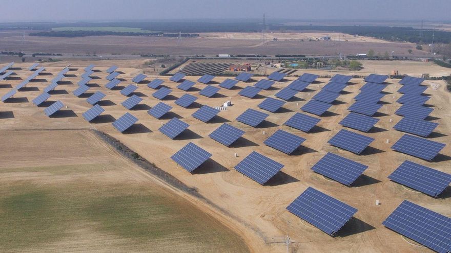 The Government expropriates land from the Cabildo and the City Council for another solar park