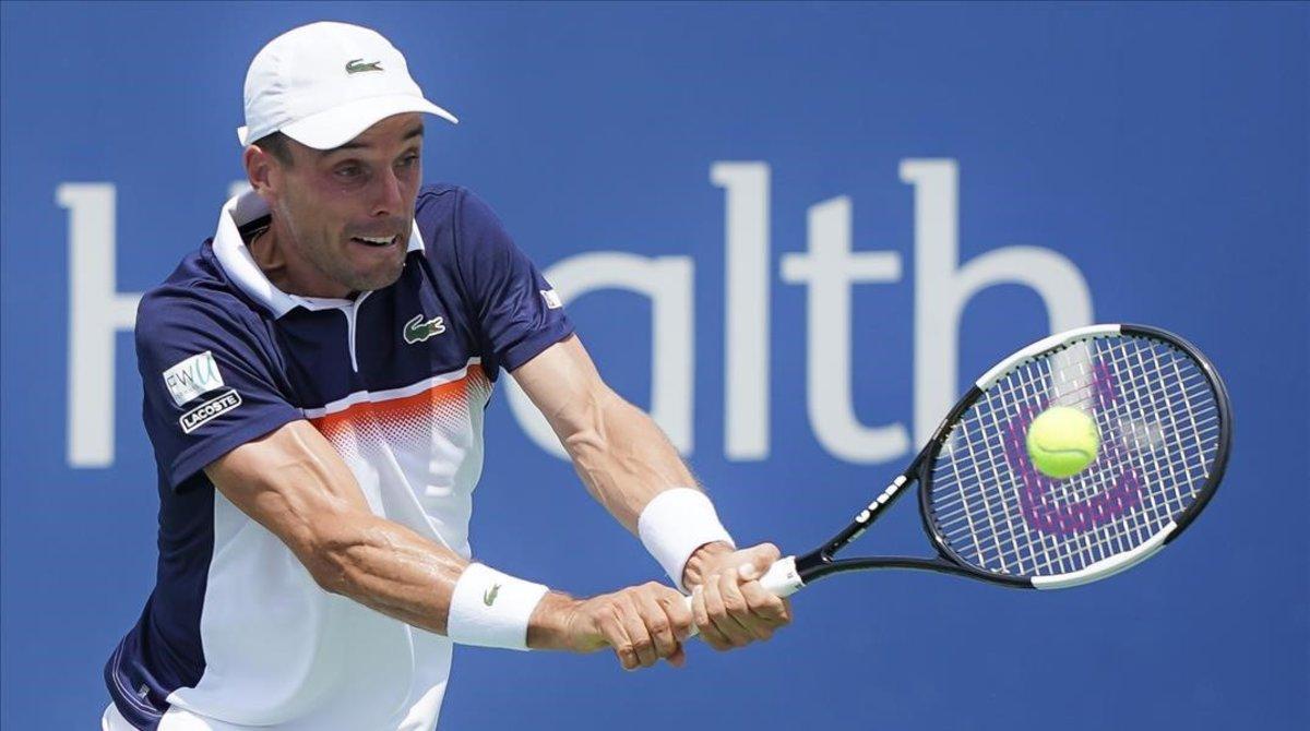 zentauroepp49461609 roberto bautista agut  of spain  returns to richard gasquet 190819161626