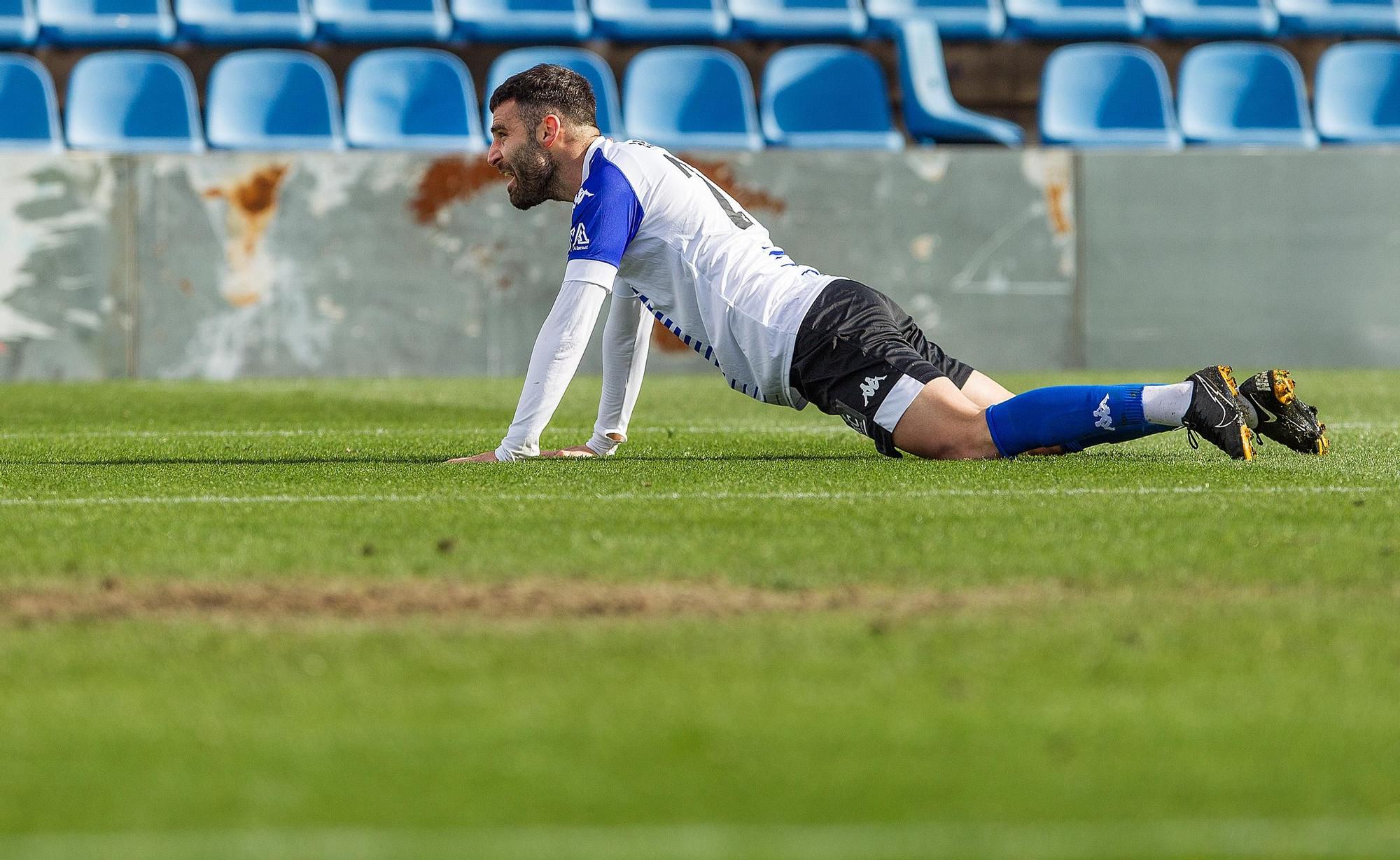 El Hércules vence a La Nucía por 3-1