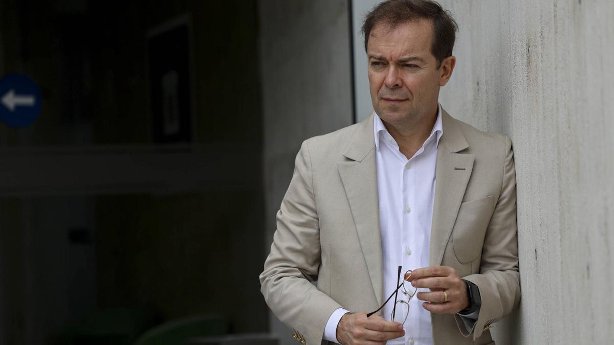 Javier Sierra, que presenta su novela 'El plan maestro', continuación de 'El maestro del Prado', en su vista a Levante-EMV.