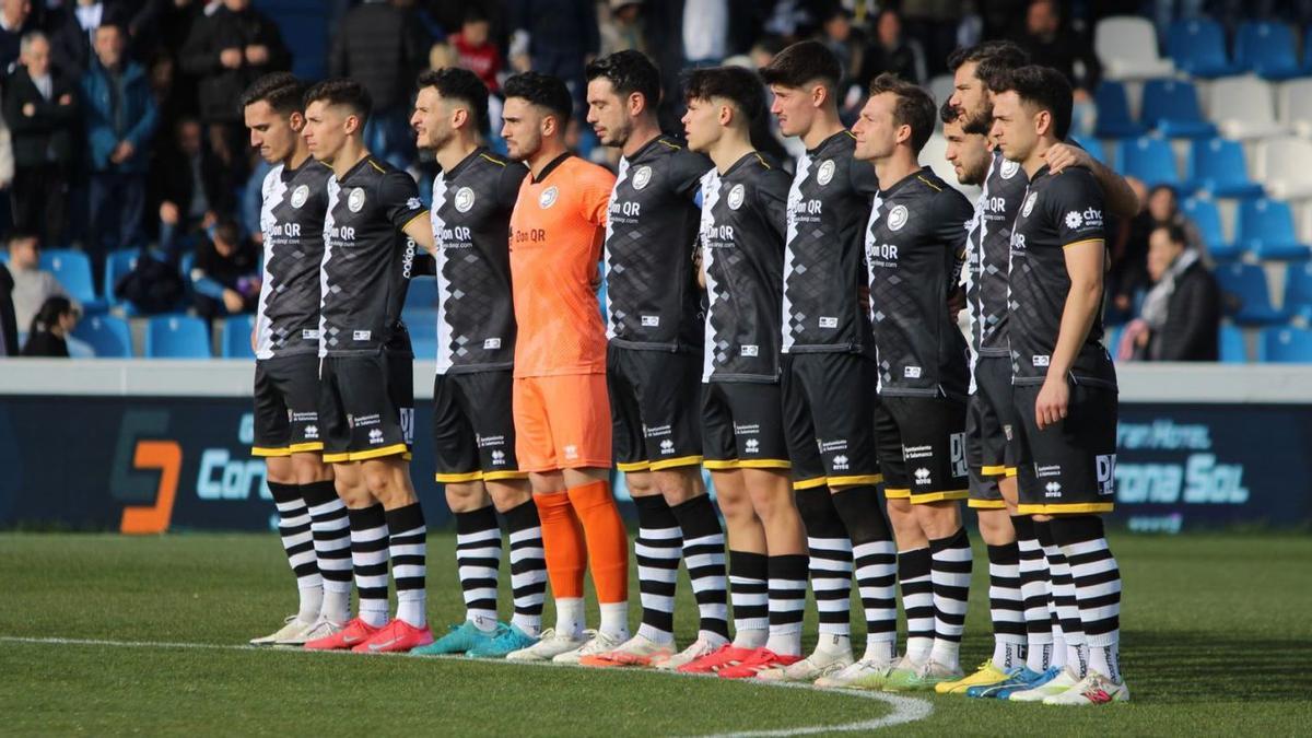 El equipo charro, al comienzo del partido del pasado domingo contra la Segoviana (0-0). | UNIONISTAS