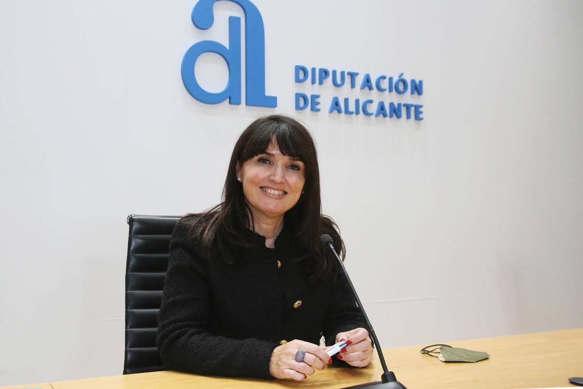 La vicepresidenta primera de la Diputación, Julia Parra, deja Cs