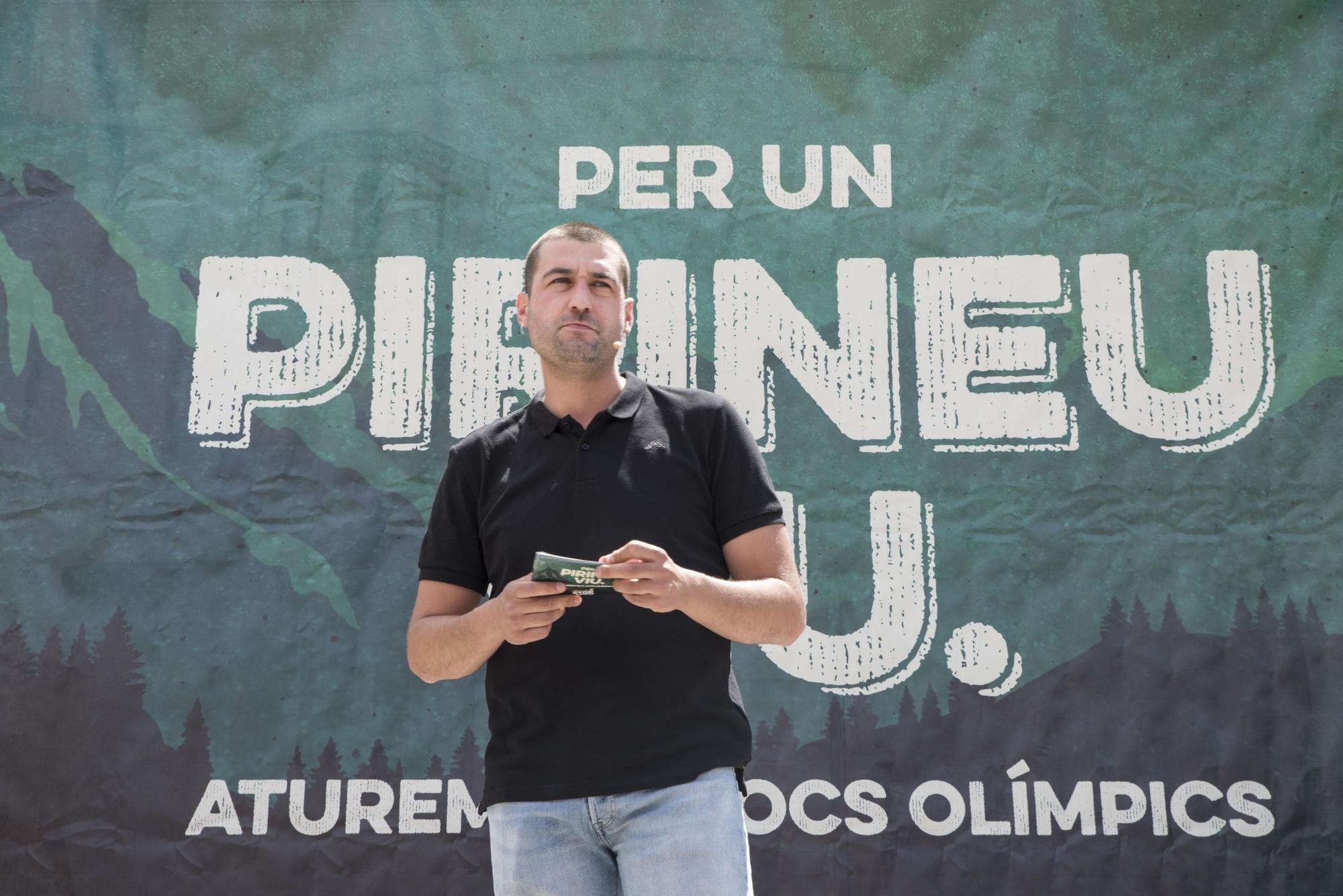 Protesta multitudinària a Puigcerdà en contra dels Jocs