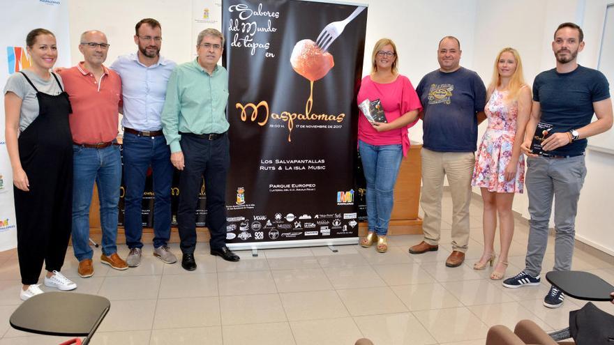 Presentación de &#039;Sabores del Mundo, de tapas por Maspalomas&#039; en el Ayuntamiento de San Bartolomé de Tirajana, este viernes.