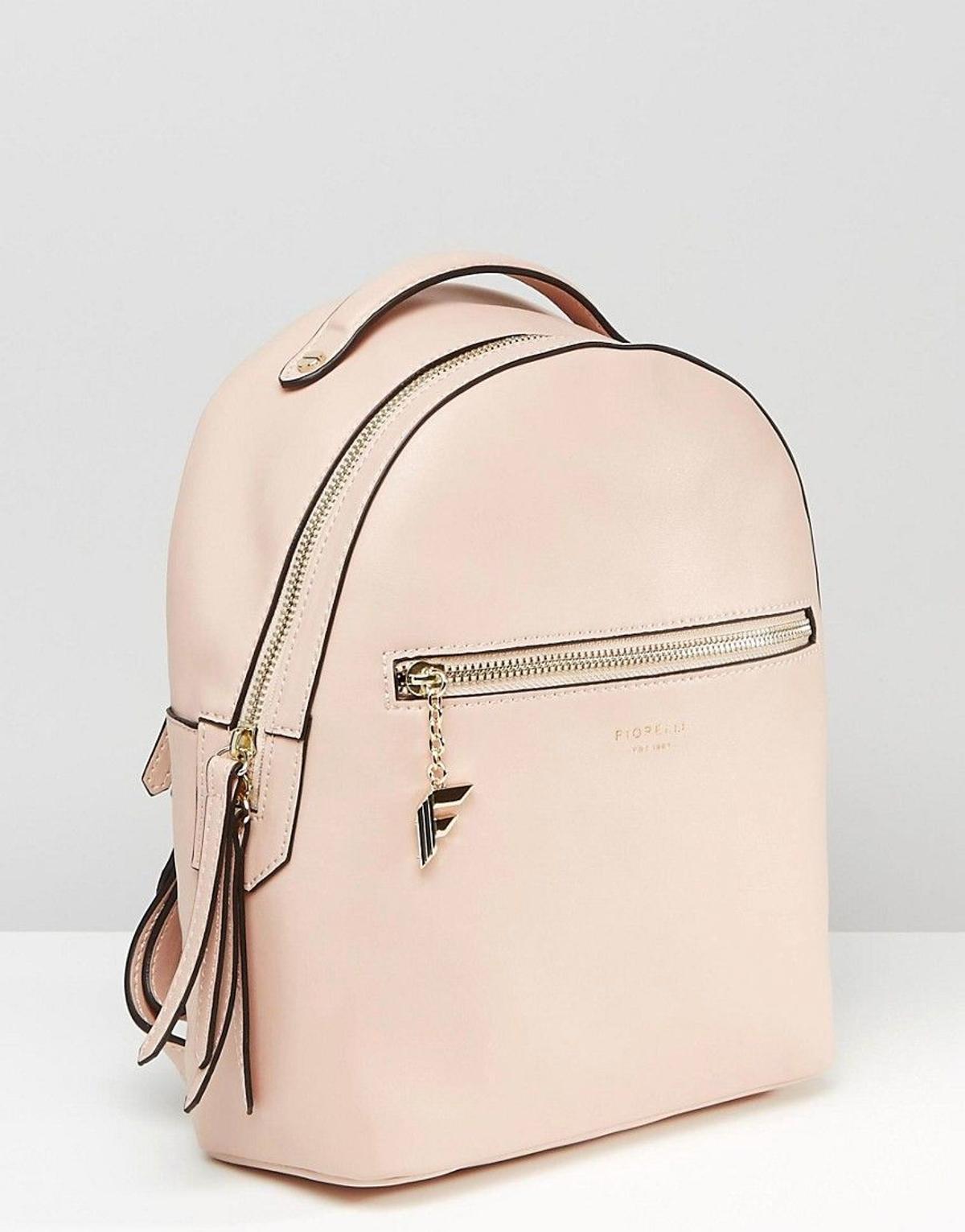 Alerta tendencia, mochila rosa de Asos (77,99€)