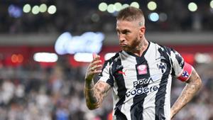 Sergio Ramos de Monterrey celebra un gol durante un partido de la Liga MX en el estadio BBVA, en Guadalupe (México)
