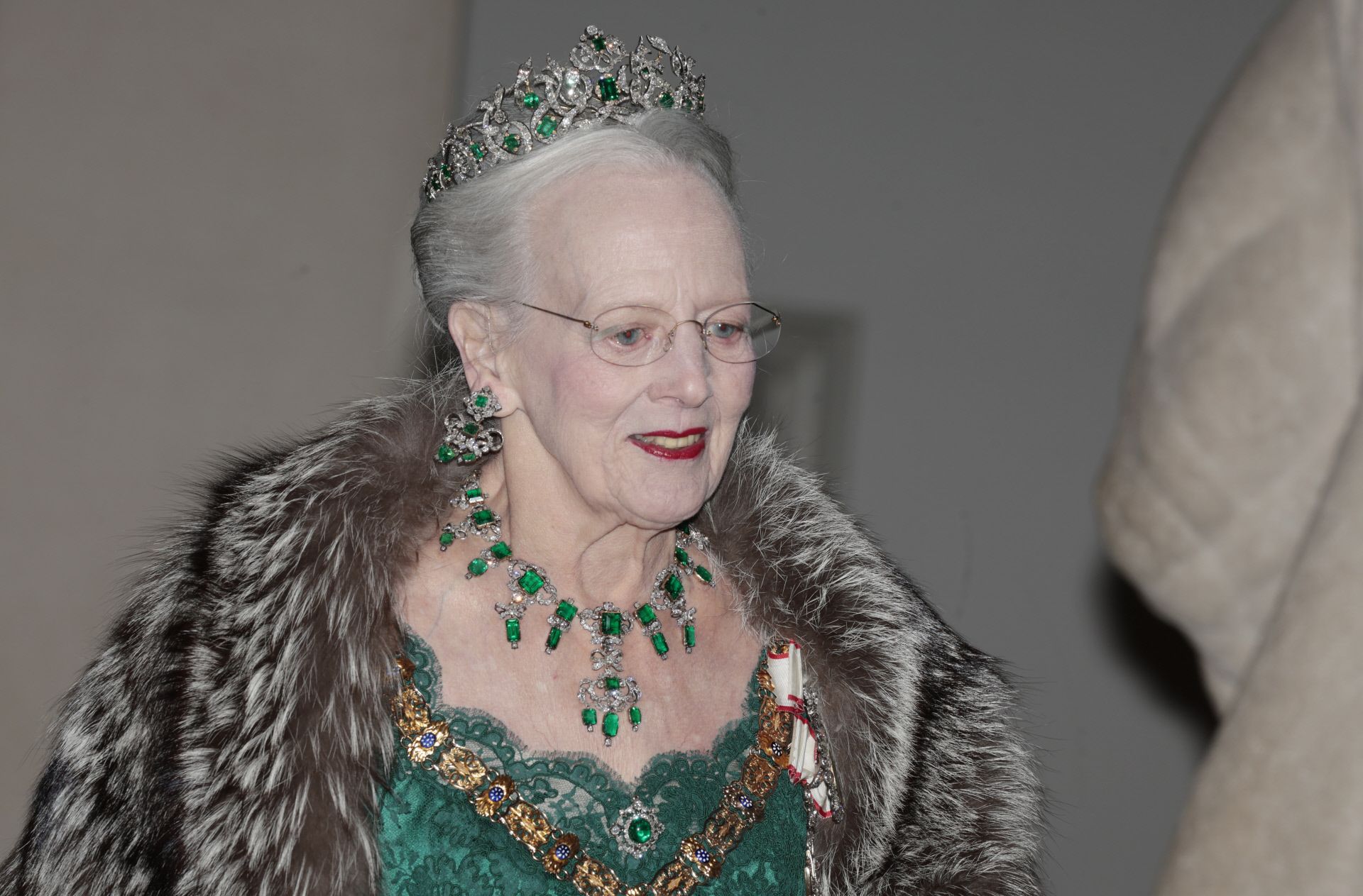 La reina Margarita de Dinamarca durante la visita de los reyes Felipe y Letizia.