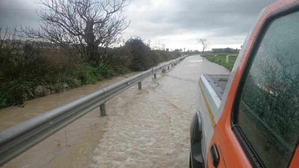 Carreteras de Mallorca cortadas por las lluvias