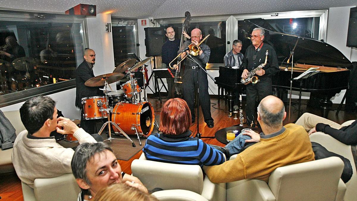 Geoff Frosell, al trombón, fue el impulsor de las populares jam sessions del hotel Saratoga.