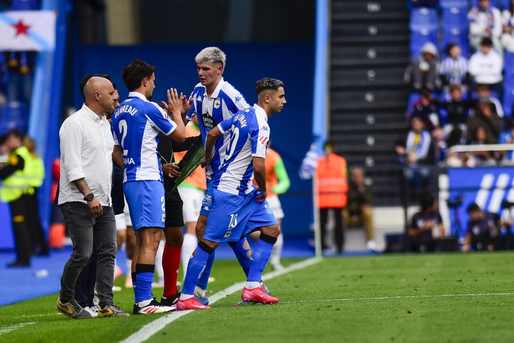 El Dépor cae goleado (0-4) por el Elche para cerrar la temporada 2025-25 en Riazor