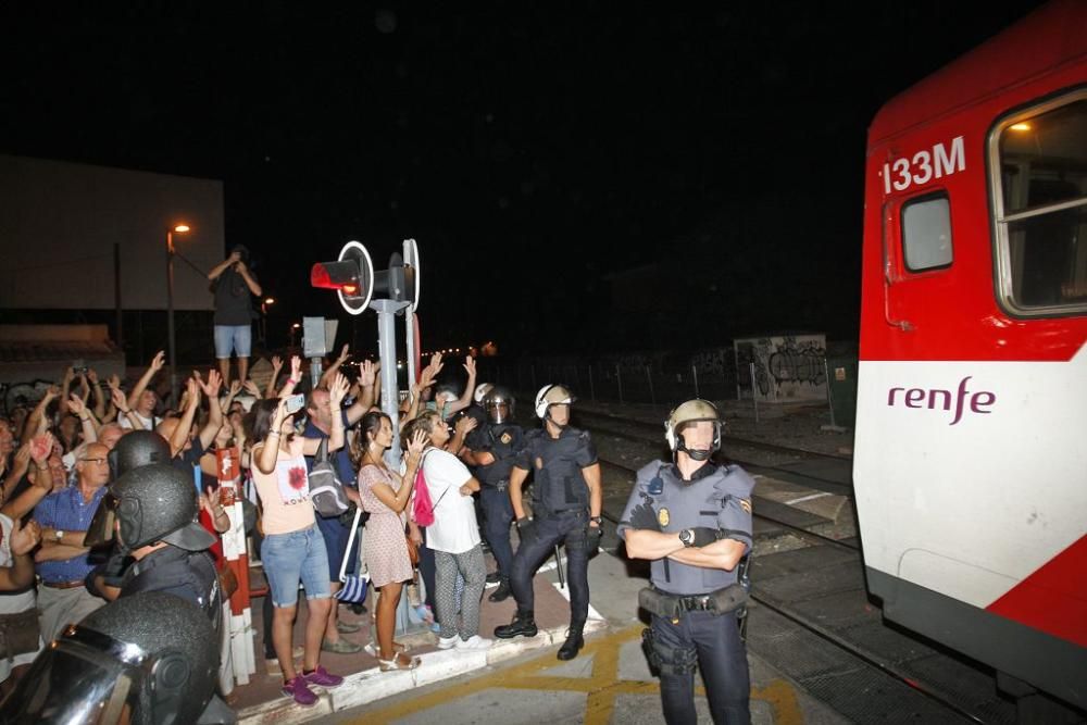 Numerosos heridos durante la protesta en las vías tras la intervención policial