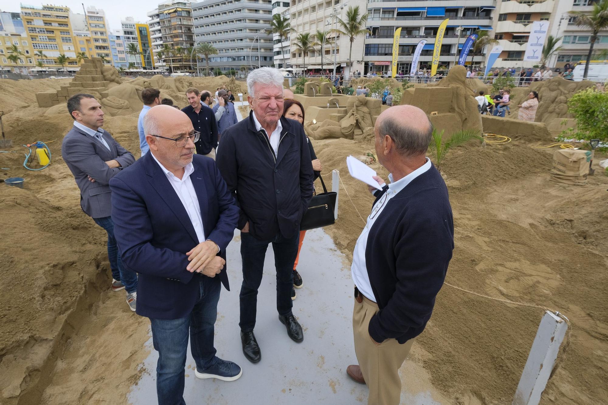 Inauguración del Belén de Arena en la playa de Las Canteras