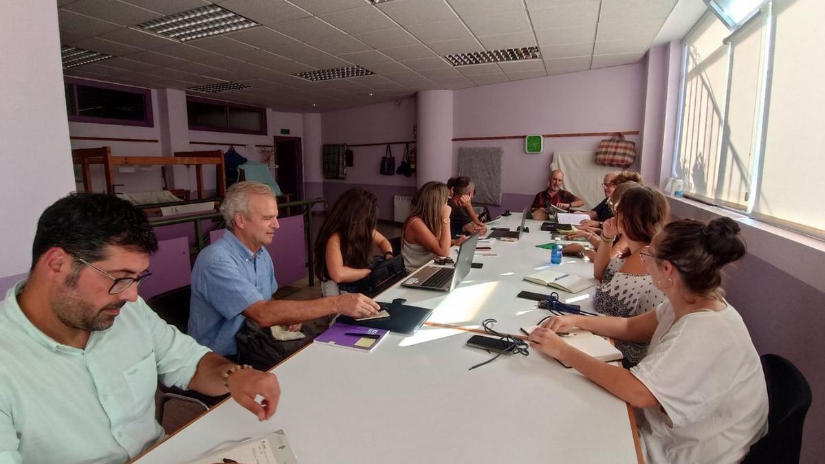 Radio Estrada participa en la creación de una entidad nacional de emisoras  locales - Faro de Vigo
