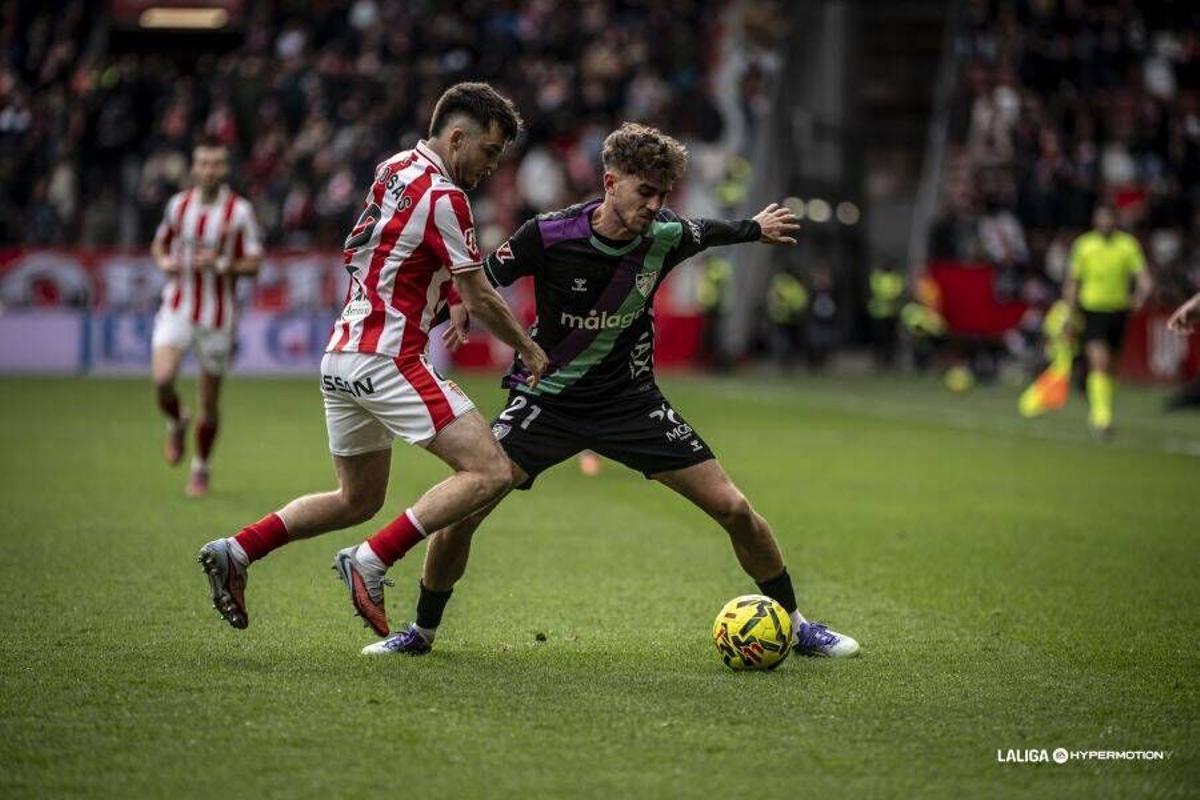 Liga Hypermotion 2025 - 2026: Sporting de Gijón - Málaga CF
