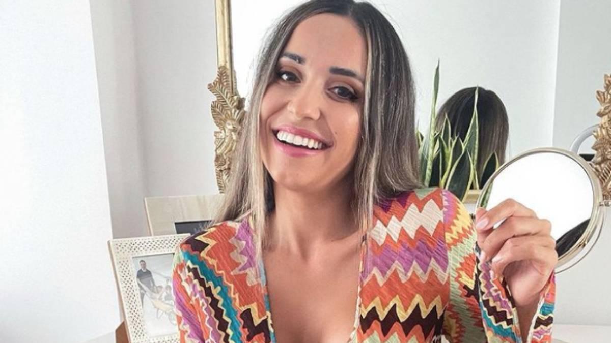 Verónica Díaz con vestido largo estampado de Zara