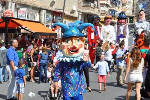 Gigantes y cabezudos en Abarán