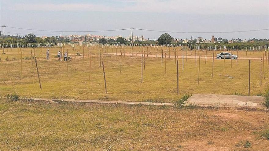 Arranca el montaje de la zona musical y el cámping del Arenal