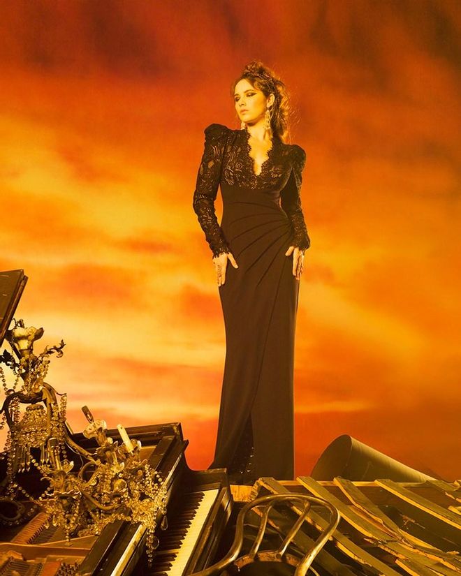 Tadashi Shoji