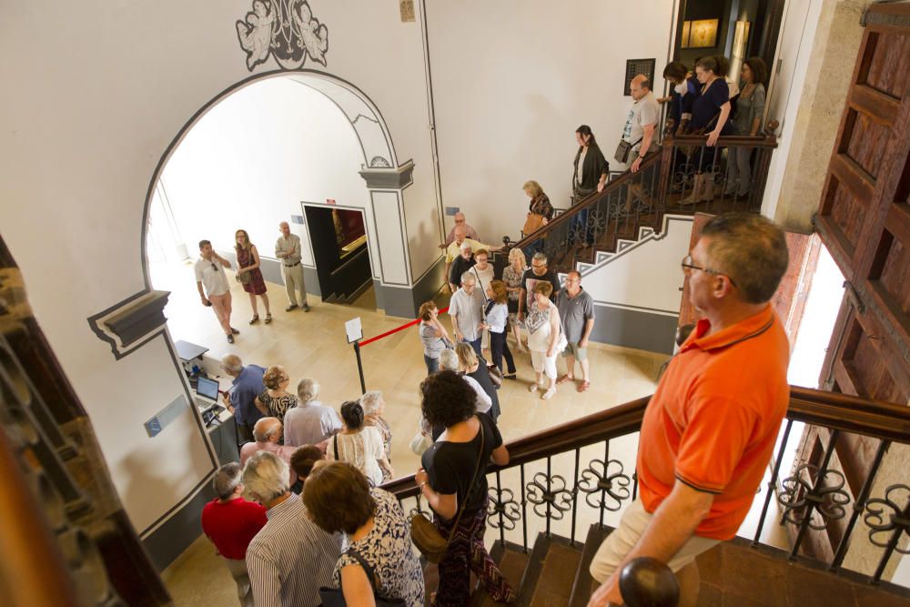 Primer día del Colegio del Arte Mayor de la Seda de Valencia